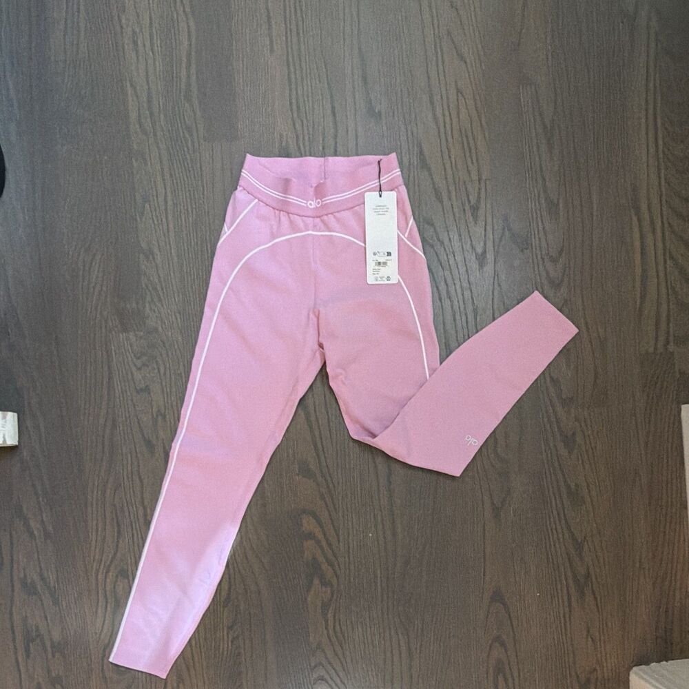 ALO YOGA Airbrush High-Waist 7/8 Heart Throb Leggings Candy Heart Pink XXS NWT